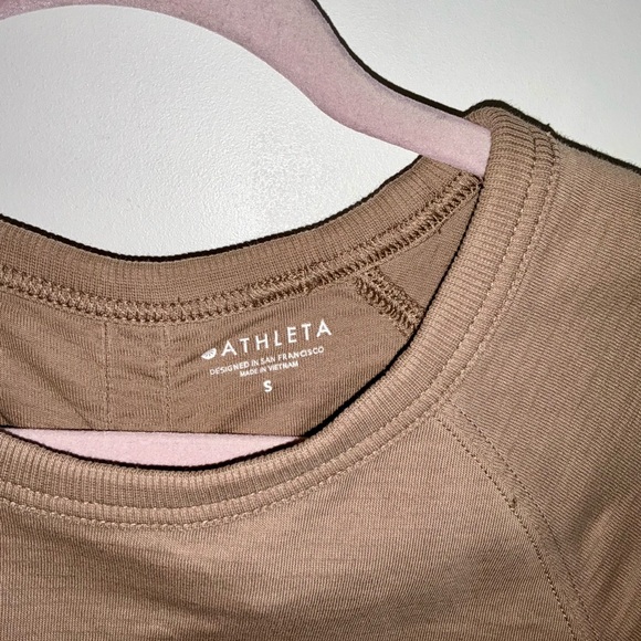 Athleta Women's sundown puckered pullover  Sweatshirt - Picture 2 of 3